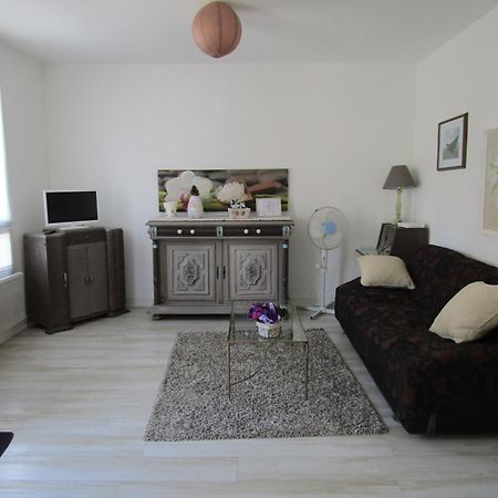 Chambres D'Hotes Le Clos Des Senteurs Malemort Ngoại thất bức ảnh